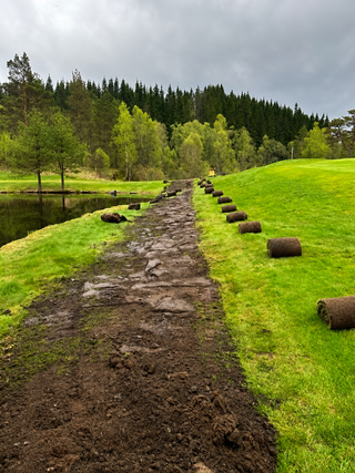 Dekket til etter nedgraving.